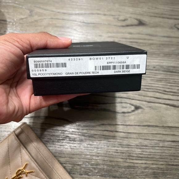 YSL Card Holder Monogram Matelasse Leather - Picture 8 of 10